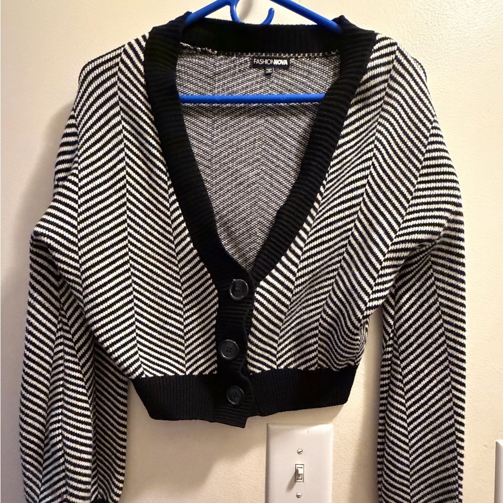 Fashion Nova Black and White Knit Sweater